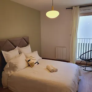 https://le-paradigme.hotels-rhonealpes.com