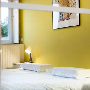 https://large-duplex-in-the-heart-of-old-lyon.hotels-rhonealpes.com